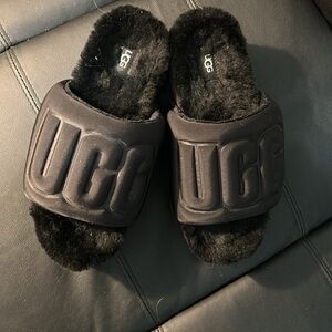 Ugg platform sandals. Worn twice in the house only. Tag is still on.
